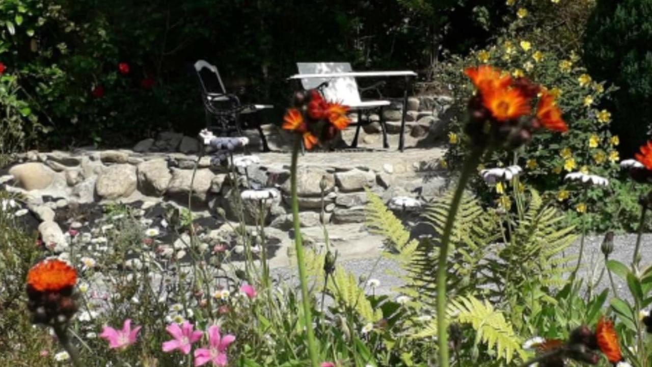 O' Sullivan'S B & B Kilclogherane Exteriör bild