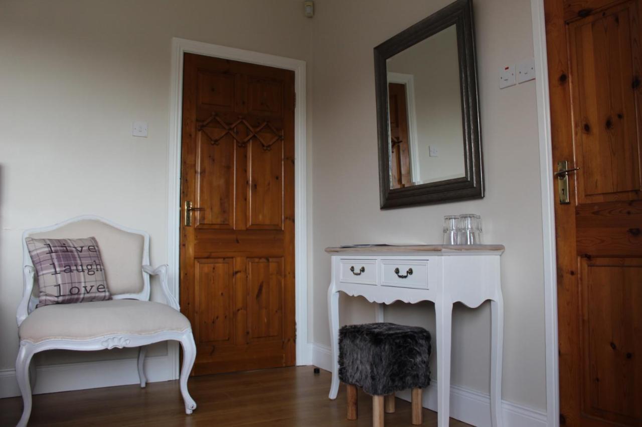 O' Sullivan'S B & B Kilclogherane Rum bild